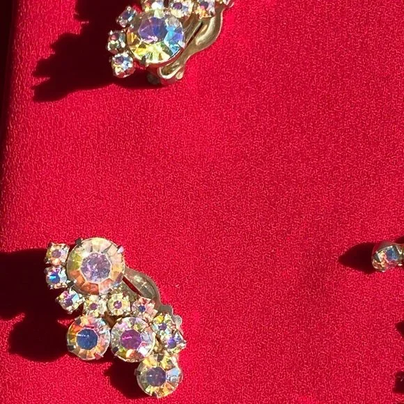 Vintage Aurora Borealis Choker Necklace & Earrings set - Picture 3 of 14